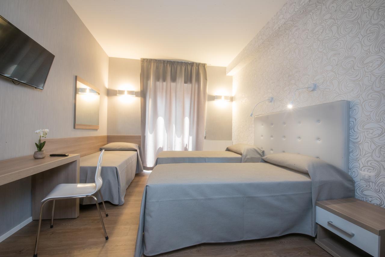 B&B Fantasie Romane Bagian luar foto